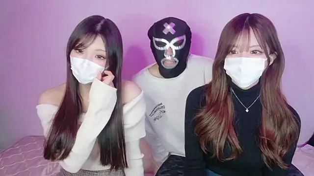 Snapshot of JDsakichan2 chatting on 11/30/25, 12:42 JDsakichan2 online show from 11/30/25, 12:42