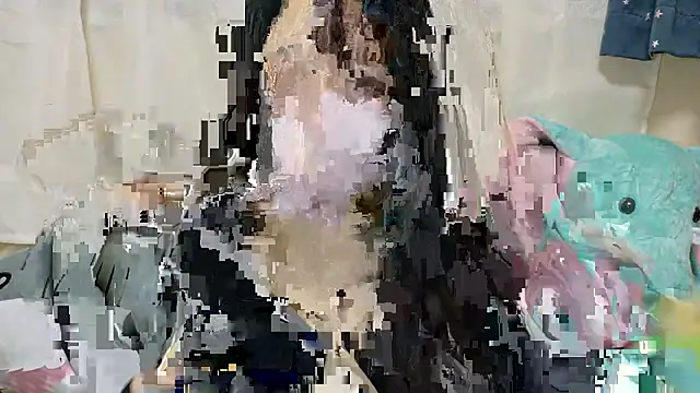 Snapshot of Ema-- chatting on 11/24/25, 10:15 Ema-- online show from 11/24/25, 10:15