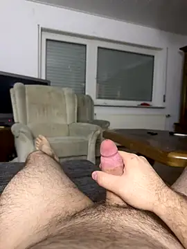 Snapshot of flamur_albania chatting on 11/10/25, 05:56 flamur albania online show from 11/10/25, 05:56