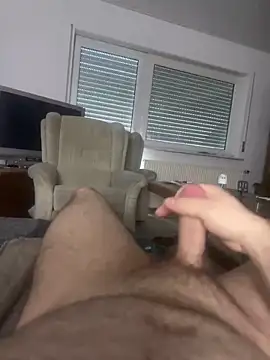 flamur albania online show from 04/14/26, 05:52