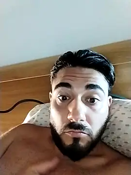 Snapshot of axsimil chatting on 09/25/25, 01:15 axsimil online show from 09/25/25, 01:15