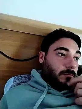 Snapshot of axsimil chatting on 10/05/25, 12:47 axsimil online show from 10/05/25, 12:47