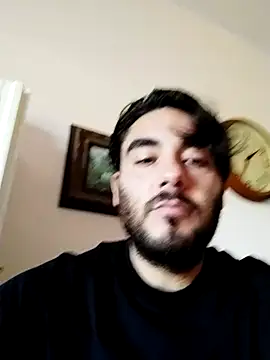 Snapshot of axsimil chatting on 11/10/25, 12:37 axsimil online show from 11/10/25, 12:37