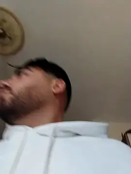 Snapshot of axsimil chatting on 11/16/25, 10:54 axsimil online show from 11/16/25, 10:54