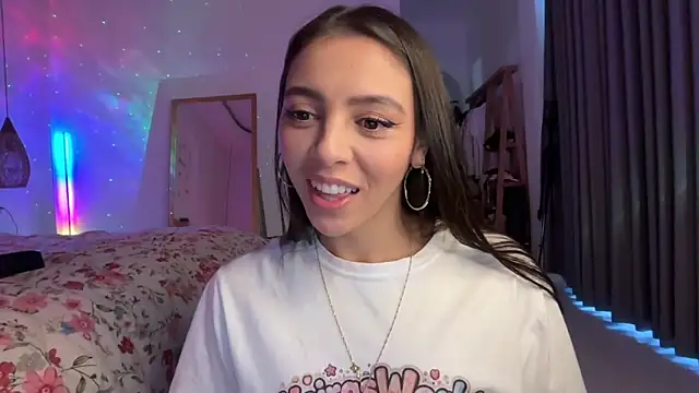 Snapshot of keirasworld chatting on 06/08/26, 01:28 keirasworld online show from 06/08/26, 01:28