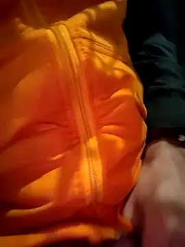 Snapshot of DanteWinter chatting on 11/02/25, 12:35 DanteWinter online show from 11/02/25, 12:35