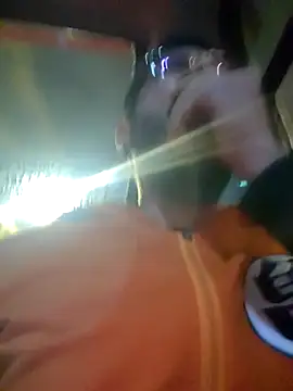 Snapshot of DanteWinter chatting on 11/25/25, 02:11 DanteWinter online show from 11/25/25, 02:11