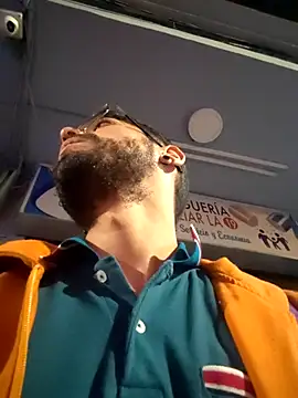 Snapshot of DanteWinter chatting on 11/26/25, 02:12 DanteWinter online show from 11/26/25, 02:12