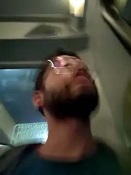 Snapshot of DanteWinter chatting on 12/02/25, 02:17 DanteWinter online show from 12/02/25, 02:17