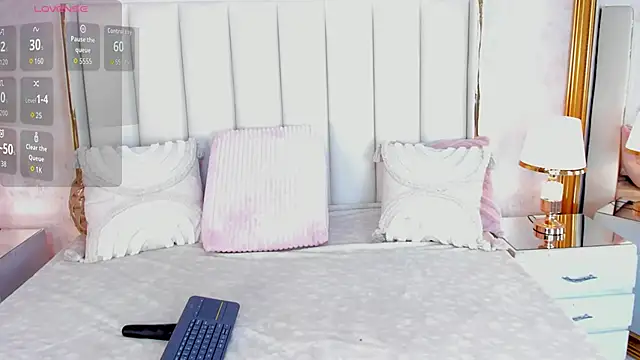 Snapshot of MadissonBonny_ chatting on 11/13/25, 08:52 MadissonBonny online show from 11/13/25, 08:52