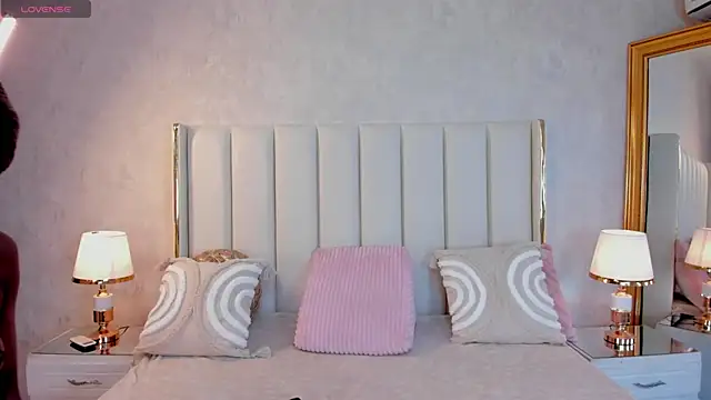 Snapshot of MadissonBonny_ chatting on 11/15/25, 10:15 MadissonBonny online show from 11/15/25, 10:15