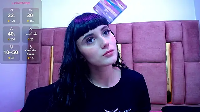 Snapshot of XBODTRIIPX chatting on 11/12/25, 02:45 XBODTRIIPX online show from 11/12/25, 02:45