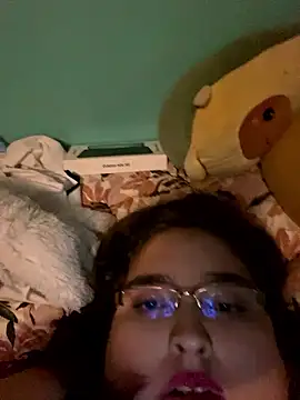 Snapshot of yxngboobs chatting on 01/10/26, 06:26 yxngboobs online show from 01/10/26, 06:26