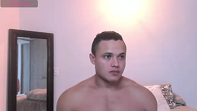 Snapshot of KingLevi01 chatting on 09/12/25, 02:39 KingLevi01 online show from 09/12/25, 02:39