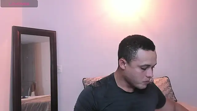 Snapshot of KingLevi01 chatting on 09/18/25, 10:34 KingLevi01 online show from 09/18/25, 10:34