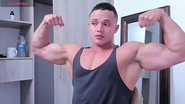 Snapshot of KingLevi01 chatting on 10/23/25, 09:57 KingLevi01 online show from 10/23/25, 09:57