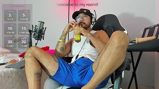 Snapshot of dereck_karter chatting on 12/22/24, 01:23 dereck karter online show from 12/22/24, 01:23