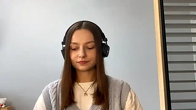 Snapshot of SoulHiperAgne_ chatting on 09/23/25, 02:31 SoulHiperAgne  online show from 09/23/25, 02:31