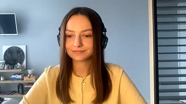 Snapshot of SoulHiperAgne_ chatting on 10/16/25, 11:55 SoulHiperAgne  online show from 10/16/25, 11:55