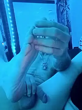 Snapshot of Mrluckstick chatting on 11/29/25, 09:45 Mrluckstick online show from 11/29/25, 09:45