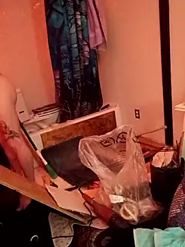 Snapshot of Mrluckstick chatting on 12/01/25, 07:57 Mrluckstick online show from 12/01/25, 07:57