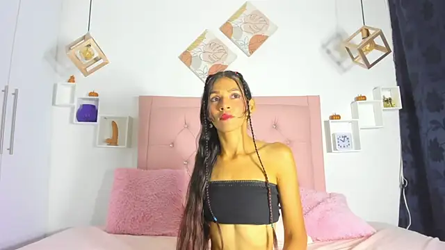 Snapshot of Mia_Suarezzz chatting on 10/29/25, 11:28 Mia Suarezzz online show from 10/29/25, 11:28