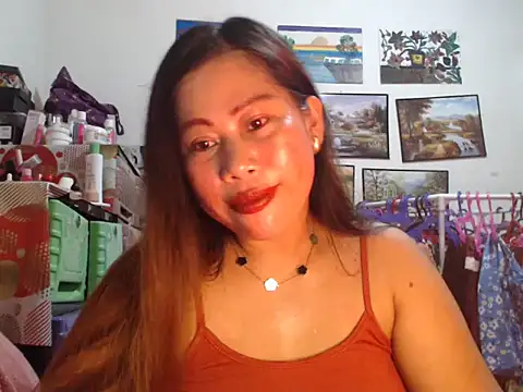 Snapshot of filipina_beauty chatting on 12/19/25, 05:42 filipina beauty online show from 12/19/25, 05:42