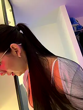 Snapshot of Min_junn chatting on 10/08/25, 02:09 Min junn online show from 10/08/25, 02:09