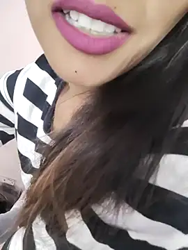 Cute Jasmin  online show from 10/23/25, 05:51