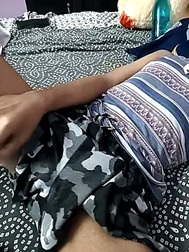 Snapshot of flingster_hunt chatting on 09/27/25, 06:07 flingster hunt online show from 09/27/25, 06:07