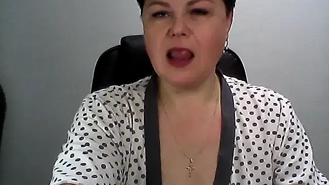 EllaLove2277 online show from 11/28/25, 01:47