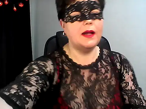 EllaLove2277 online show from 02/03/26, 12:32