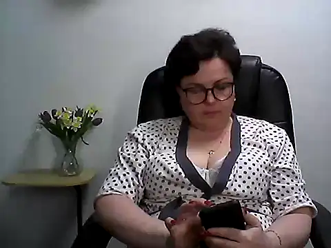 EllaLove2277 online show from 02/17/26, 06:54