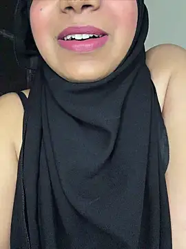 SpicykhalifaX online show from 07/04/26, 06:36