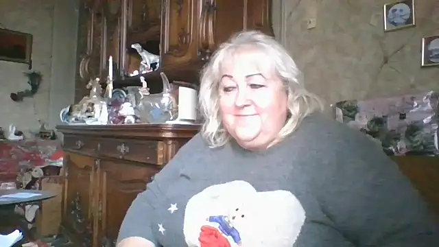 Snapshot of Lala-Love56 chatting on 09/30/25, 09:14 Lala-Love56 online show from 09/30/25, 09:14