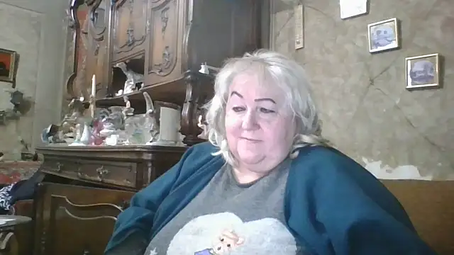 Snapshot of Lala-Love56 chatting on 10/22/25, 03:45 Lala-Love56 online show from 10/22/25, 03:45