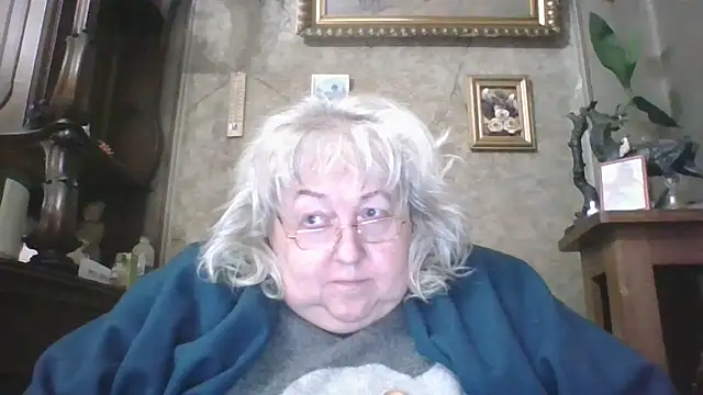 Snapshot of Lala-Love56 chatting on 10/31/25, 06:31 Lala-Love56 online show from 10/31/25, 06:31