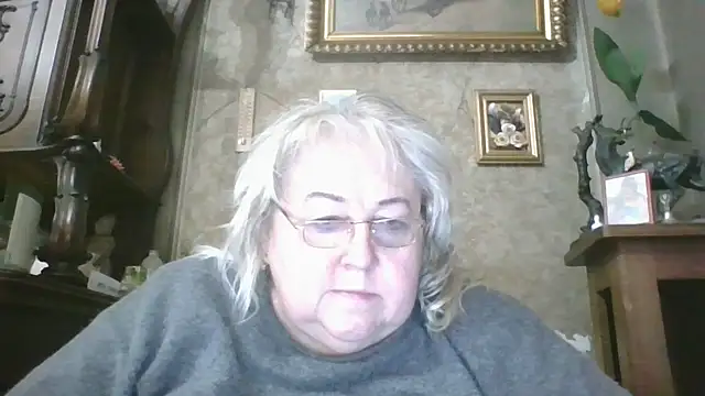 Snapshot of Lala-Love56 chatting on 11/05/25, 11:38 Lala-Love56 online show from 11/05/25, 11:38