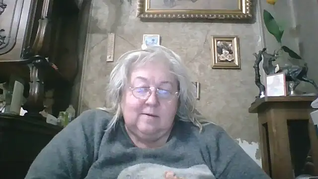 Snapshot of Lala-Love56 chatting on 11/10/25, 11:04 Lala-Love56 online show from 11/10/25, 11:04