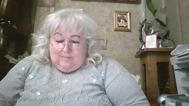 Snapshot of Lala-Love56 chatting on 11/11/25, 04:29 Lala-Love56 online show from 11/11/25, 04:29