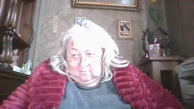 Snapshot of Lala-Love56 chatting on 11/26/25, 12:17 Lala-Love56 online show from 11/26/25, 12:17