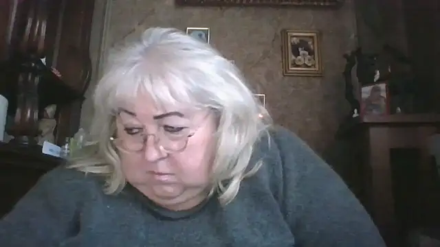 Snapshot of Lala-Love56 chatting on 11/27/25, 11:45 Lala-Love56 online show from 11/27/25, 11:45