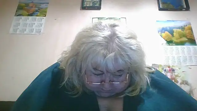 Snapshot of Lala-Love56 chatting on 12/14/25, 11:31 Lala-Love56 online show from 12/14/25, 11:31