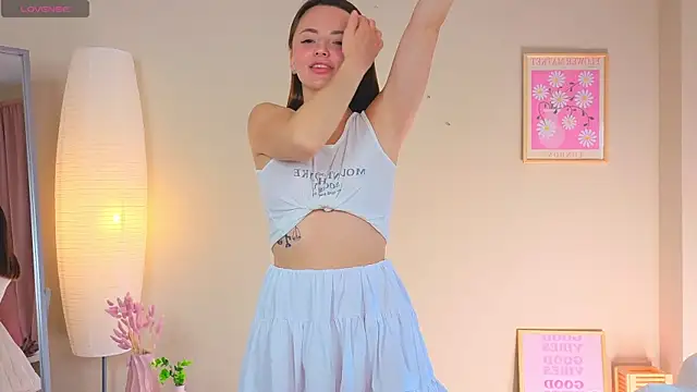 OliviaKis  online show from 09/09/25, 07:41