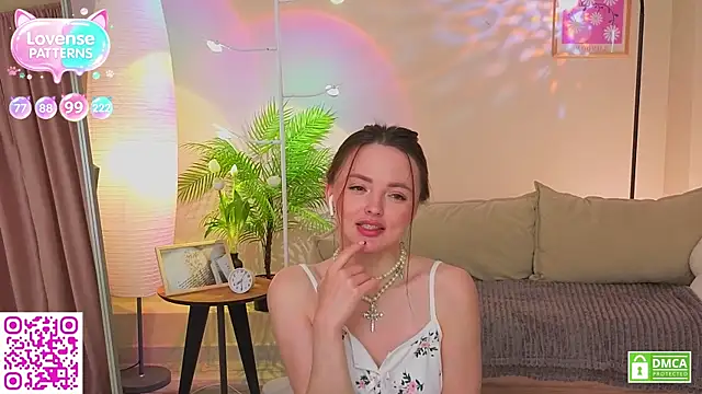 OliviaKis  online show from 05/26/26, 07:15
