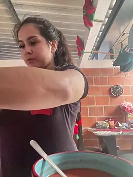 amberbakee online show from 12/17/25, 03:18