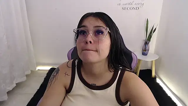 Snapshot of amberbakee chatting on 07/02/26, 04:35 amberbakee online show from 07/02/26, 04:35