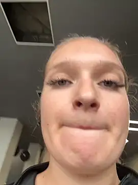 Snapshot of Bellatrisssaa chatting on 09/29/25, 11:26 Bellatrisssaa online show from 09/29/25, 11:26