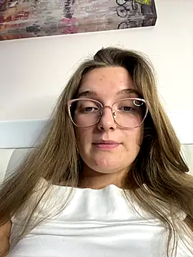 Bellatrisssaa online show from 11/12/25, 02:06