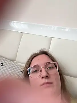 Bellatrisssaa online show from 03/06/26, 01:40